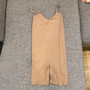 Aritzia Babaton romper
